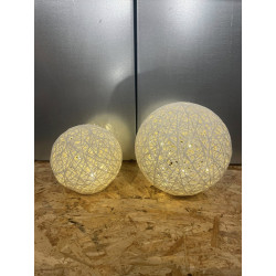 2 super flotte Sne Kugler med LED Lys